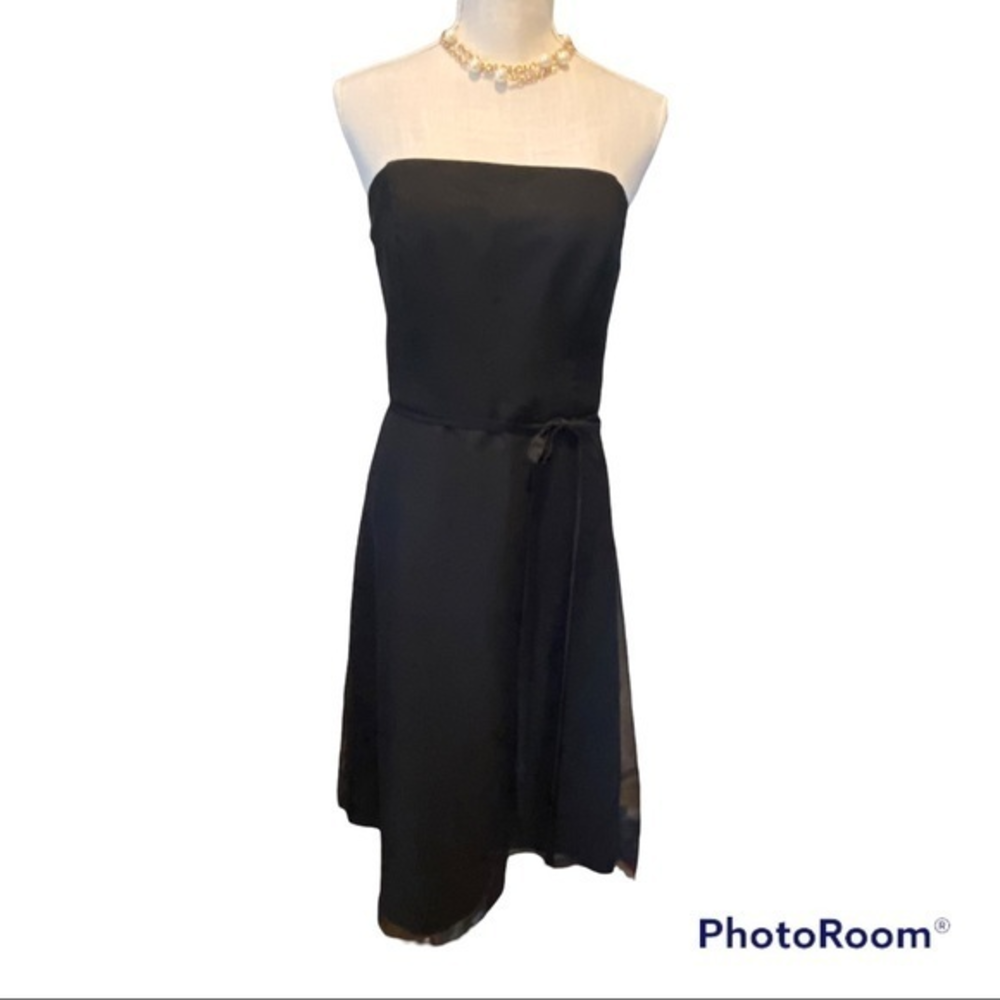 After six  gorgeous black‎ dress size 12 has a belt but can be taken off